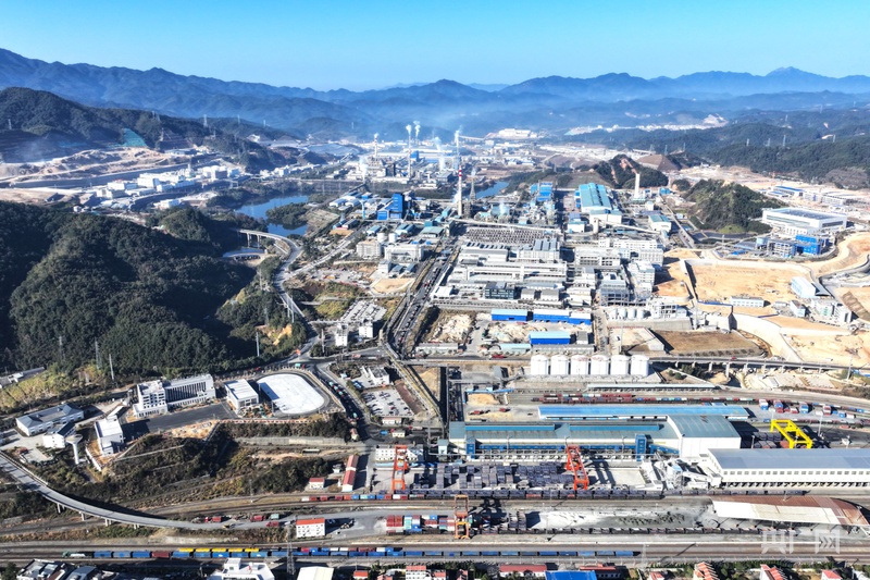 经济大省挑大梁·行进福建｜龙岩：融湾入海乘风起 “金色引擎”“链”动能(图11)
