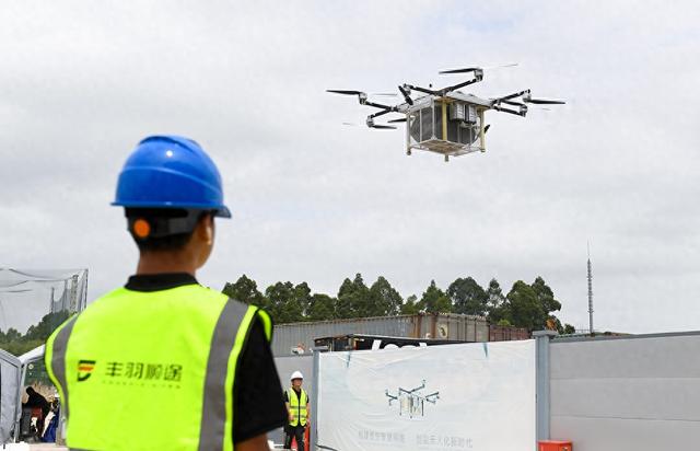 深度解析：AI+无人机技术革新引领智慧城市新突破(图1)