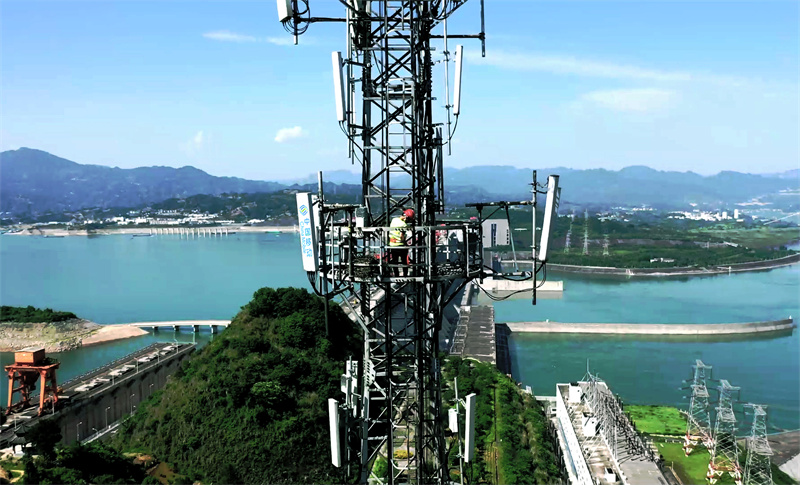 中国移动5G-A×AI赋能低空经济乘风“翱翔”(图1)