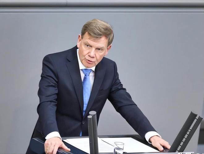 乌军突袭俄四大基地欧盟态度反转引热议德外长称俄不可击败(图7)