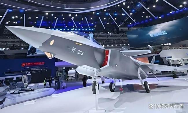 歼-20S隐身战机亮相意味什么 开启55代战机时代(图8)