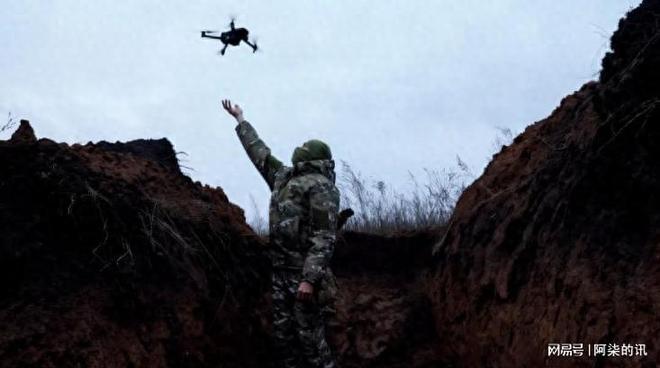 解放军装备百万架无人机？台退将直言：一万架台军都招架不住(图1)