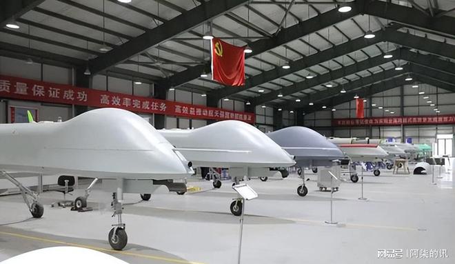 解放军装备百万架无人机？台退将直言：一万架台军都招架不住(图4)