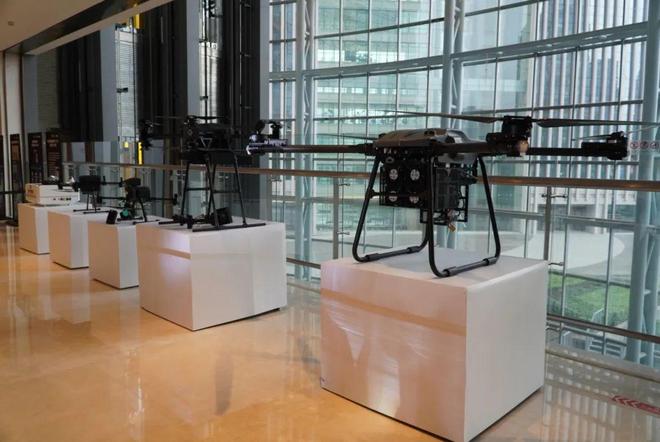 氢源智能发布多用途AI无人机开启“空中机器人”自主飞行新时代(图2)