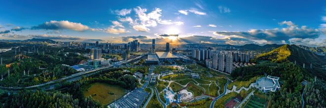 深圳龙华：“双轮驱动”赋能新质生产力发展(图1)