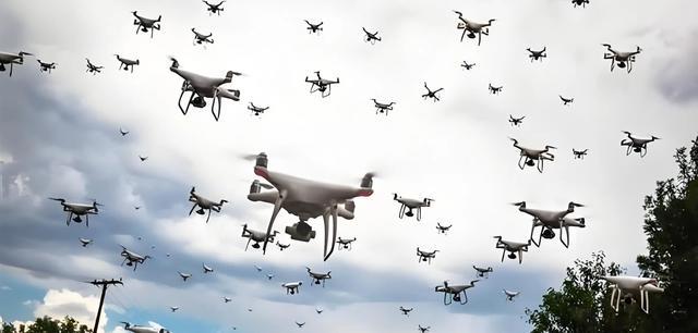 面对美国航母编队中国无人机蜂群可让航母防空系统无处下手！(图13)