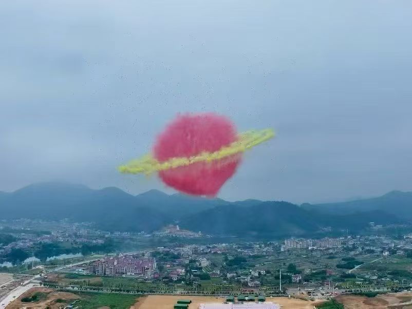 “单台电脑控制最多无人机”与“无人机发射最多烟花”:高巨创新吉尼斯双纪录定义低空表演新范式(图2)