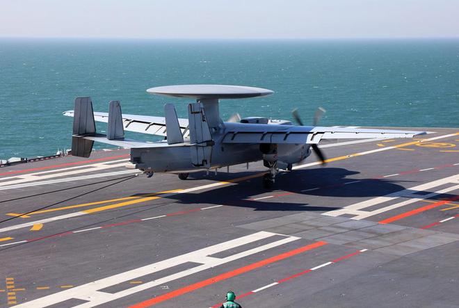 中国三舰岛无人机航母颠覆传统设计美媒费解背后暗藏军事技术创新密码(图4)