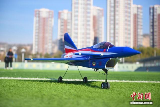 甘肃高校学子研制无人机：“算法”优化赋“智慧”(图3)