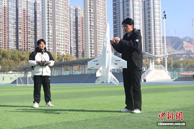 甘肃高校学子研制无人机：“算法”优化赋“智慧”(图6)