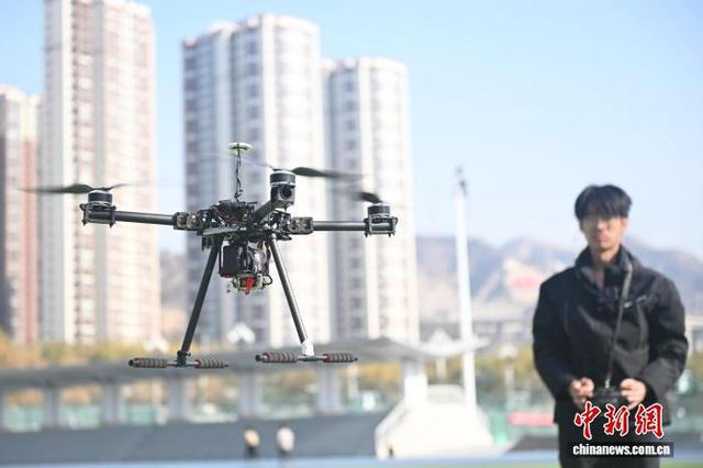 甘肃高校学子研制无人机：“算法”优化赋“智慧”(图5)