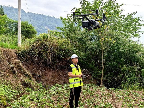 跨越数字鸿沟 中国移动重庆公司为山乡注入“云上力量”