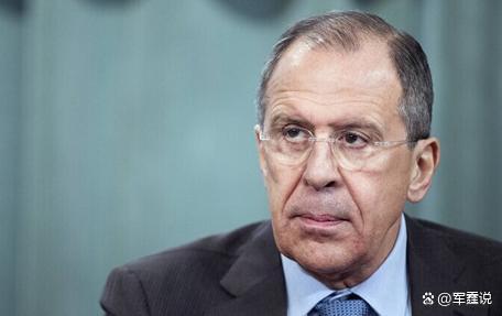 榛树弹道导弹大开杀戒 大型兵工厂瞬间被夷平：上千人一个没跑掉如果不是泽连斯基安排无人机炸普京馆邸俄罗斯也不会这样报复(图3)