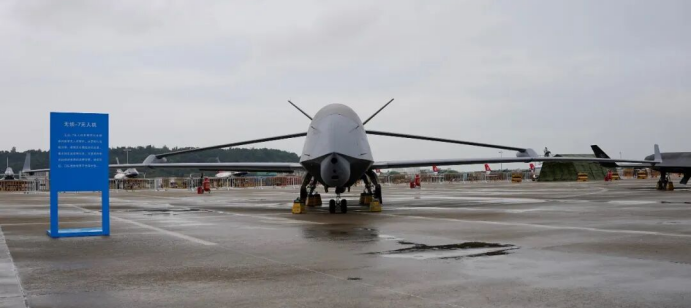 无人机不仅会飞居然还会开枪了？我国的无人机家族有多厉害？(图5)