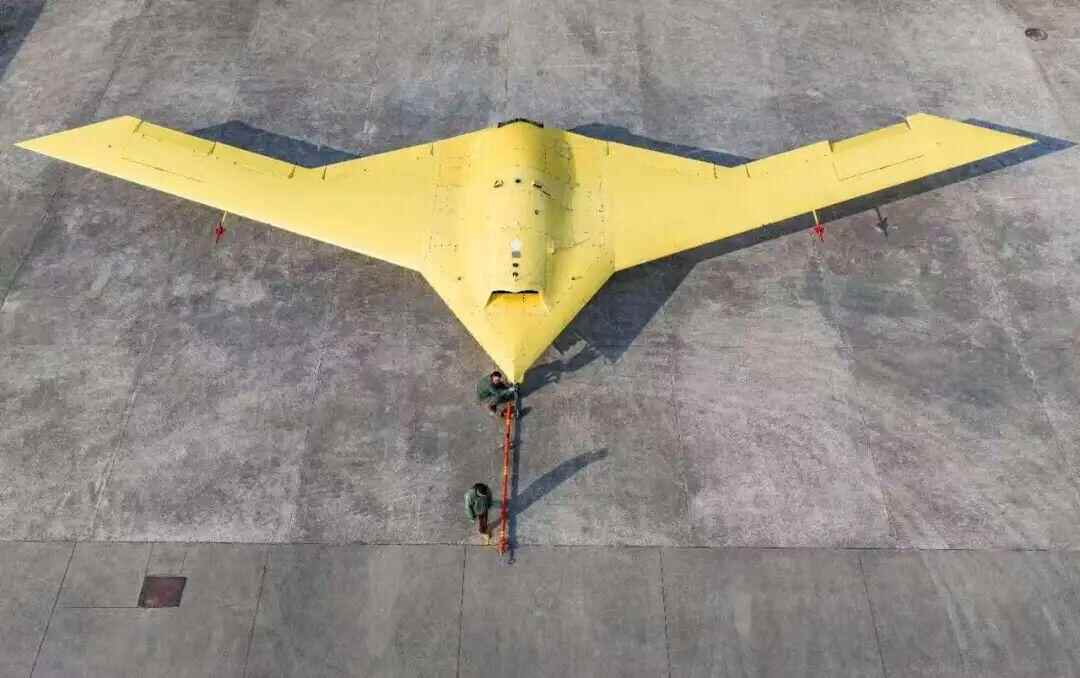 无人机不仅会飞居然还会开枪了？我国的无人机家族有多厉害？(图3)