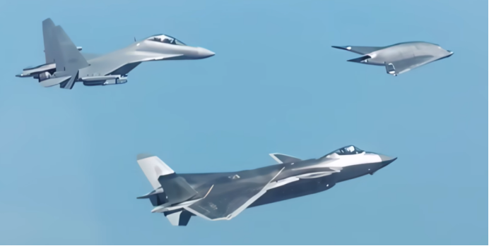 无人机不仅会飞居然还会开枪了？我国的无人机家族有多厉害？(图7)