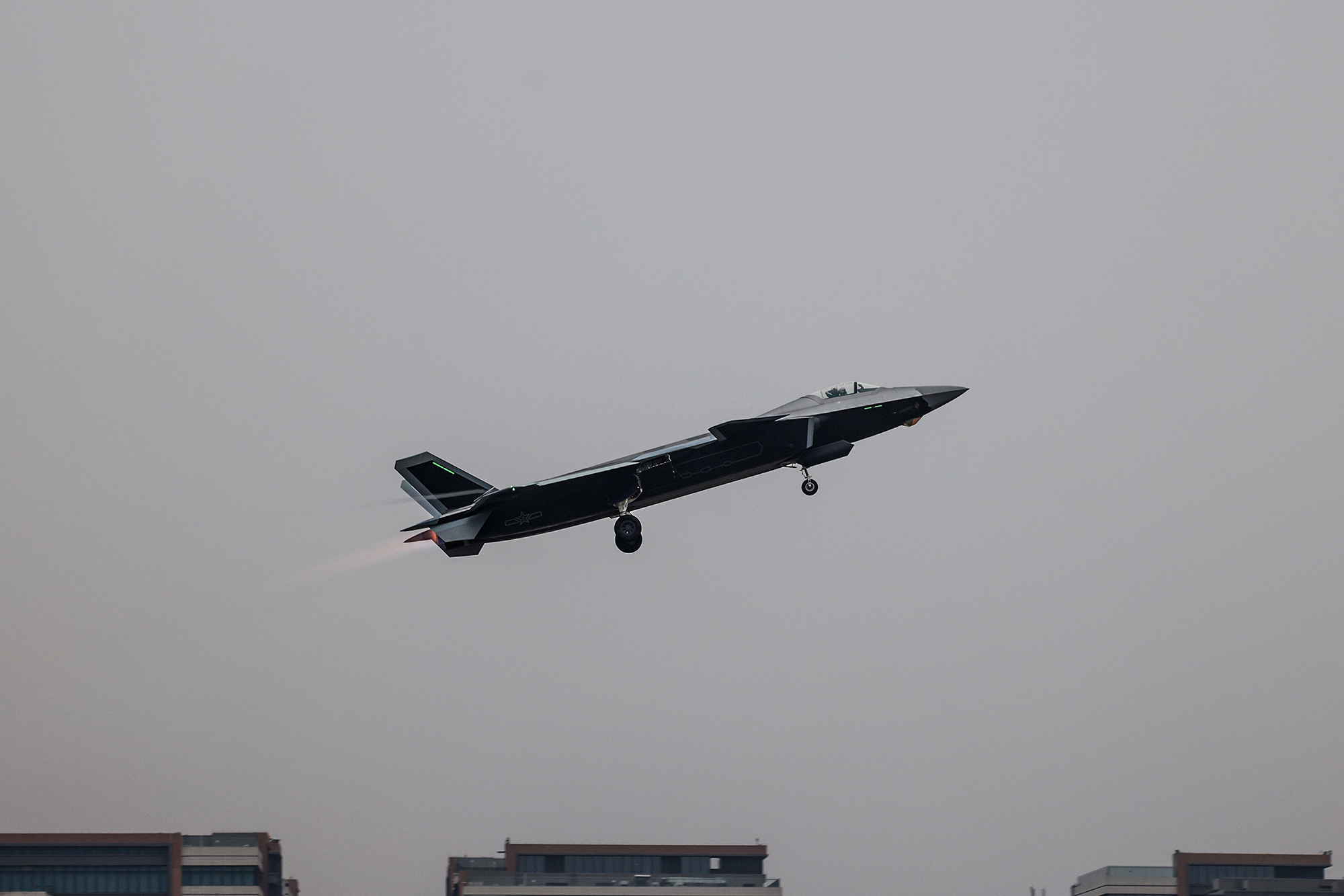 一周军评:歼-20A的“两新融合”F-35肯定觉得眼熟-扬基(图3)