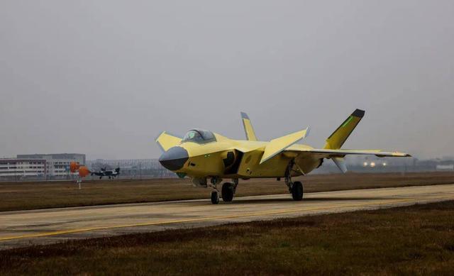 两新融合开新局 航空工业成飞成功完成体系化试飞(图2)