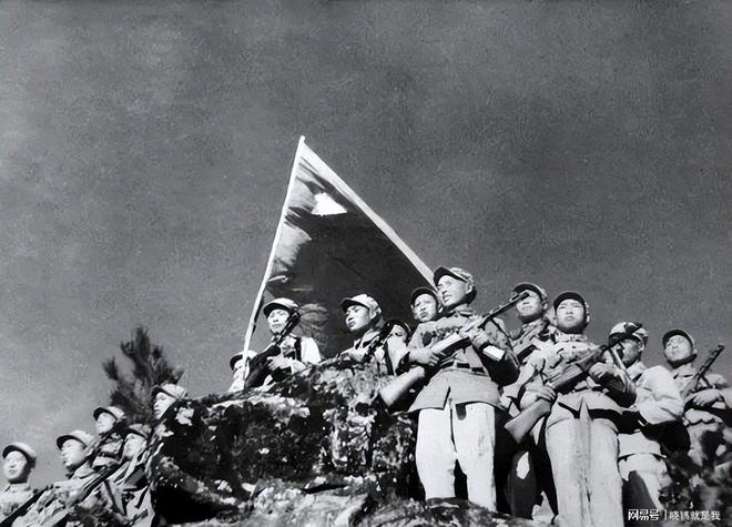 从源头说我军打仗有两种打法一是毛主席打法二是徐向前(图2)