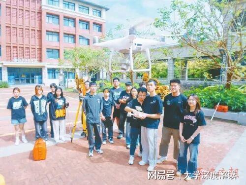 福建信息技术学院怎么样？如何用无人机“飞”出乡村振兴路(图1)