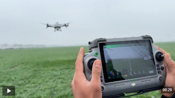 科技“慧”农 ！“无人机+智能滴灌”精准护航冬小麦返青(图1)