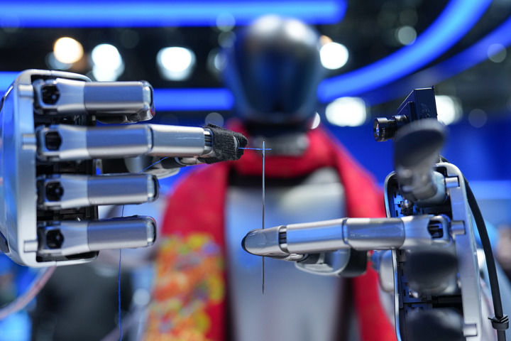 中国经济圆桌会共话科技创新与产业创新深度融合(图6)