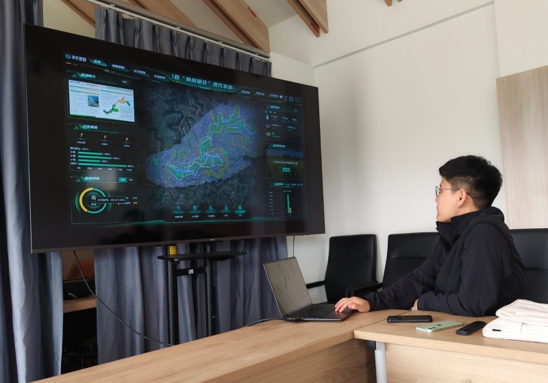 无人机25分钟扫遍400亩！四川乐至“帅府粮仓”藏着个“智慧大脑”(图1)