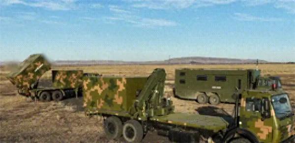 2分多钟打完48架！中国无人机蜂群“阿特拉斯”首次亮剑(图1)