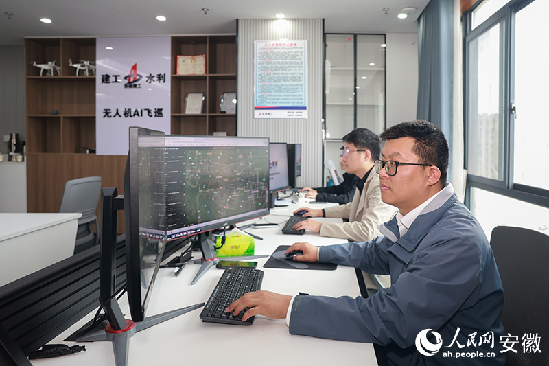 安徽建工水利：“无人机+AI”打开安全管理“智慧天眼”(图1)