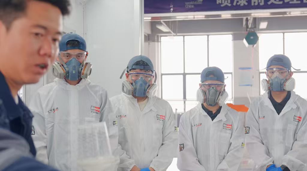 技能照亮青春匠心成就未来！云南技工院校迎来2026级新生_新华网(图5)